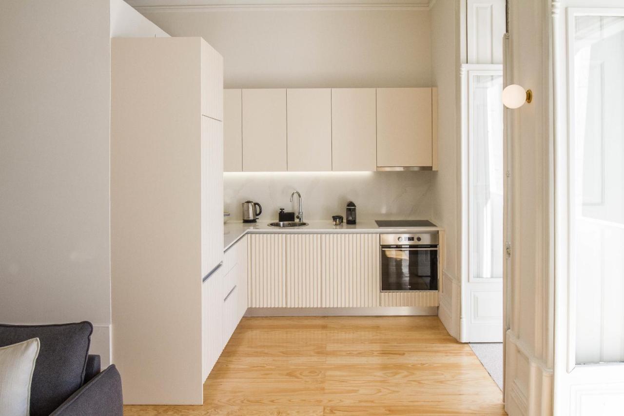 Modern Charming Loft With Balcony In Central Oporto Exteriör bild